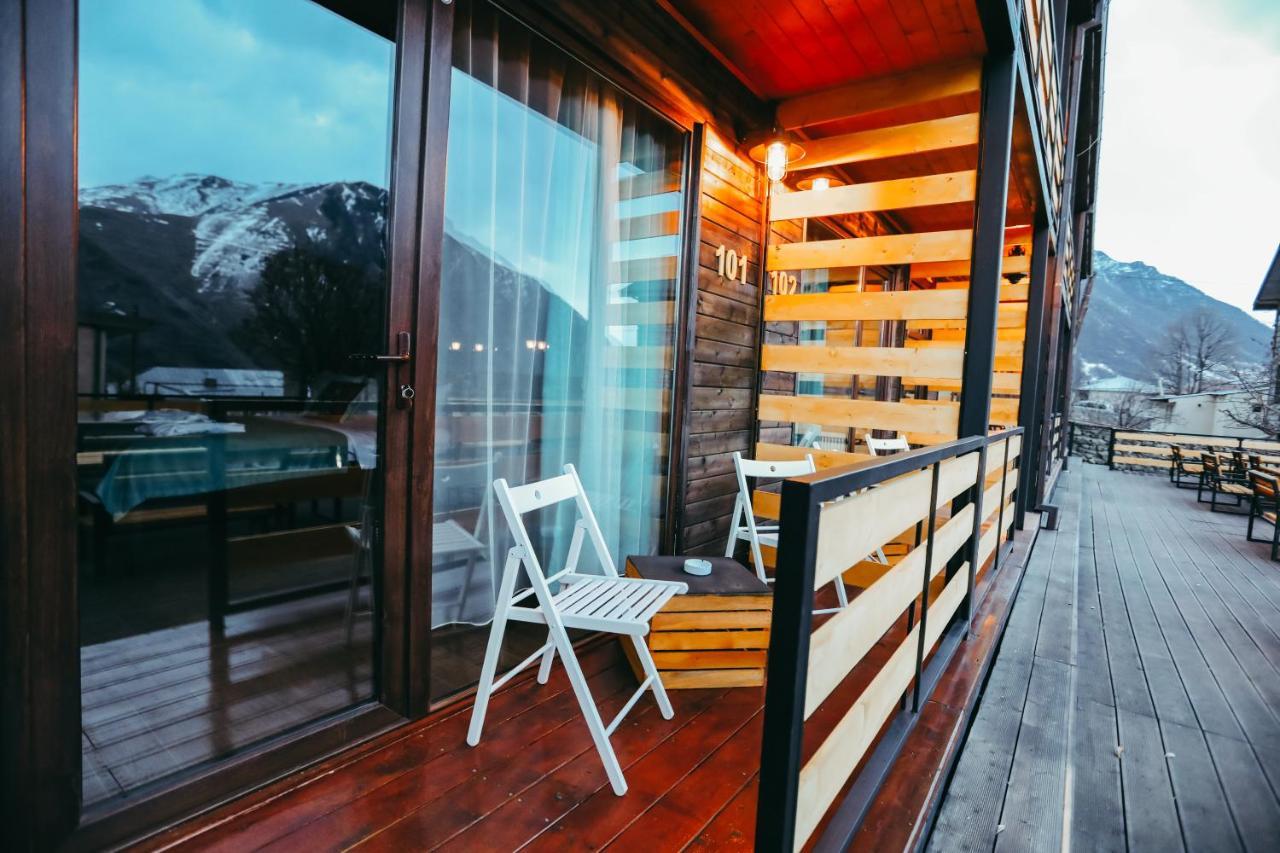 Wooden Hotel Kazbegi Exteriér fotografie